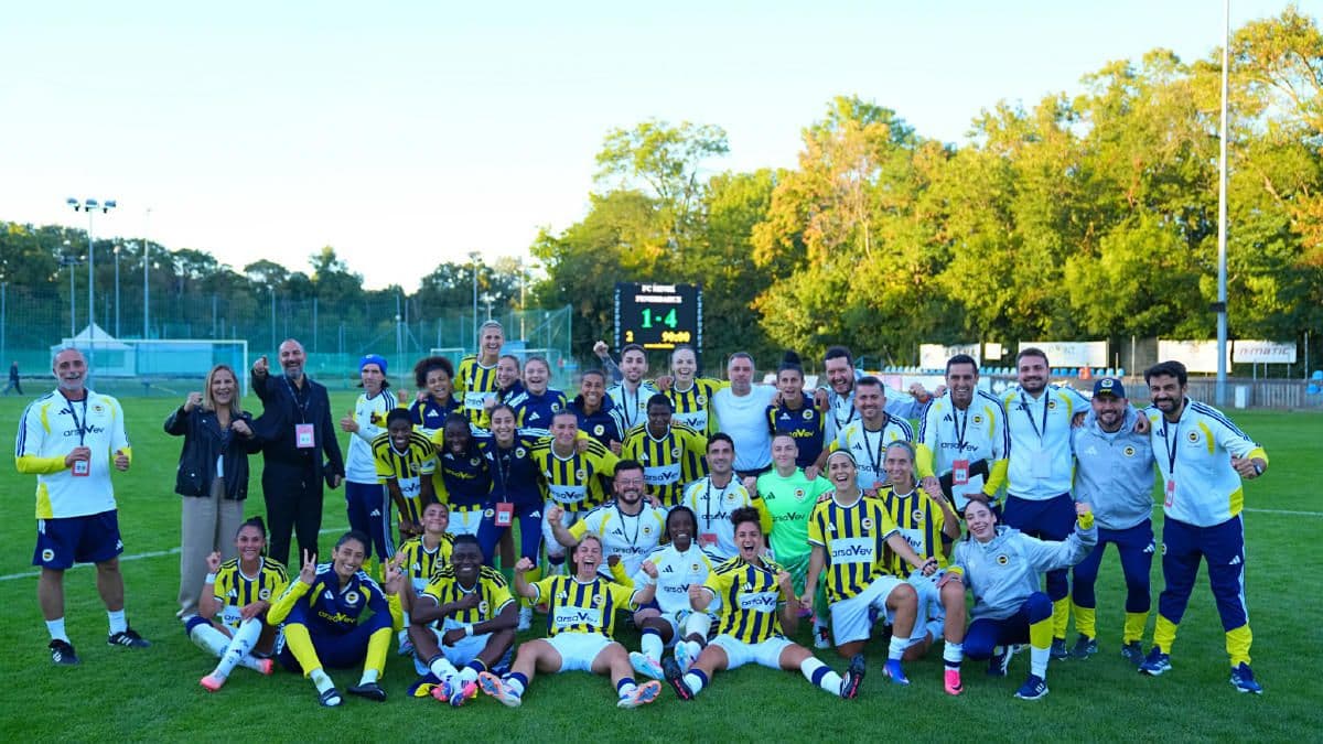 Fenerbahçe Kadın Futbol Takımı Avrupa'da Fark Attı: Rövanş Öncesi Büyük Avantaj