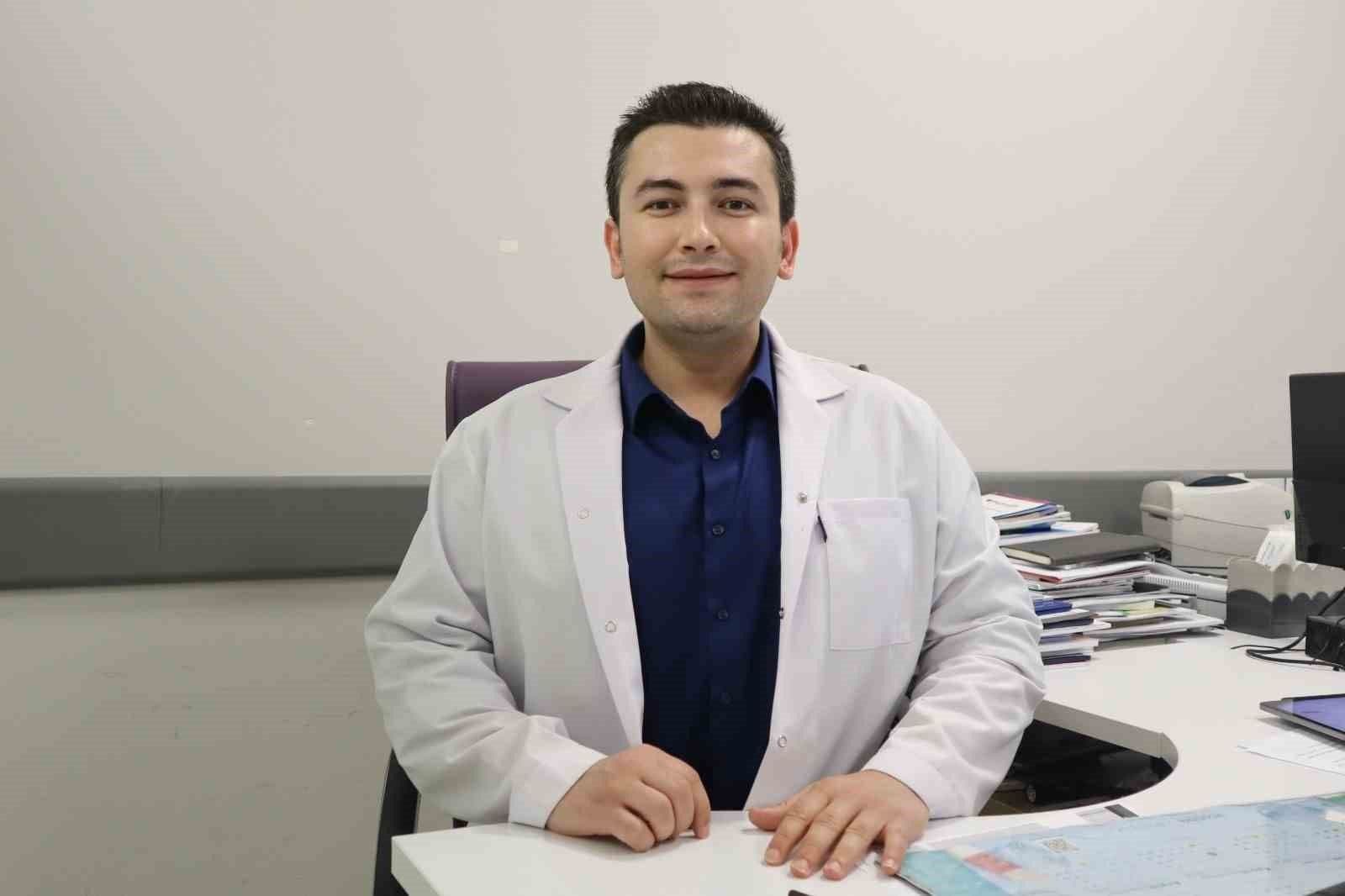 Dermatoloji Uzmanı Dr. Bekir Kurt