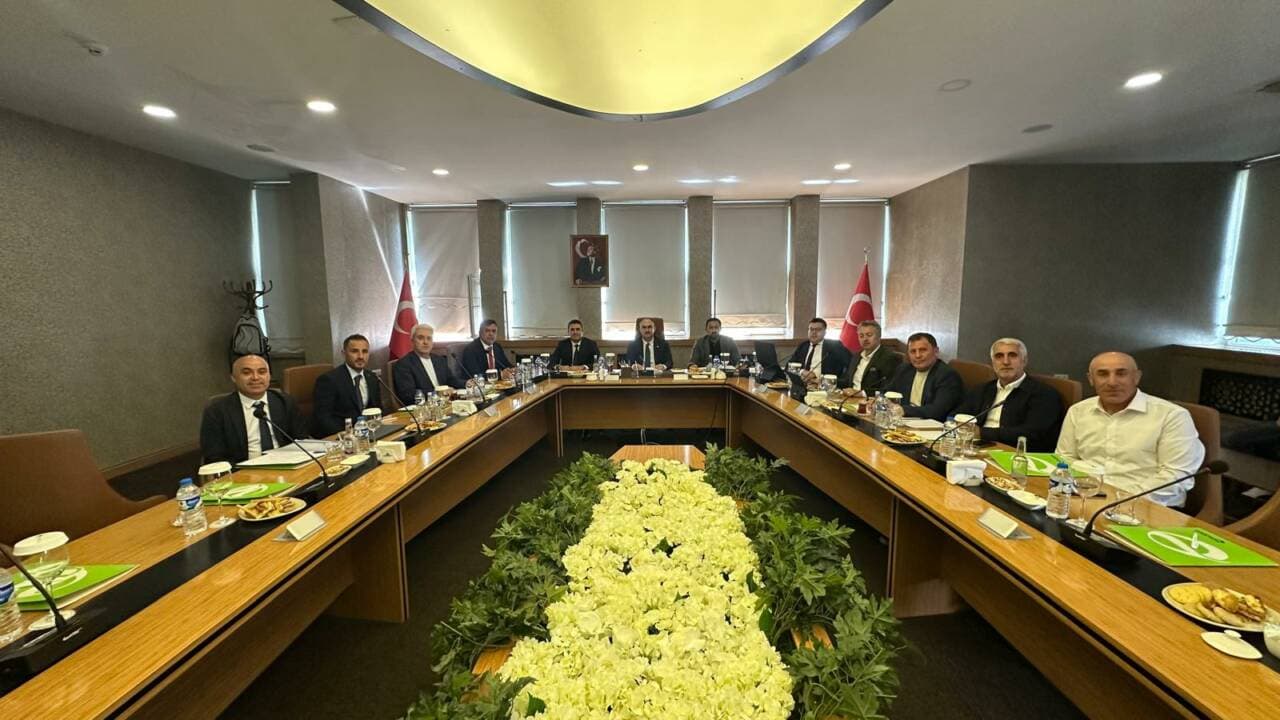 Bursalı Başkan Şahin: Türk Kayağını Zirveye Taşıyacağız