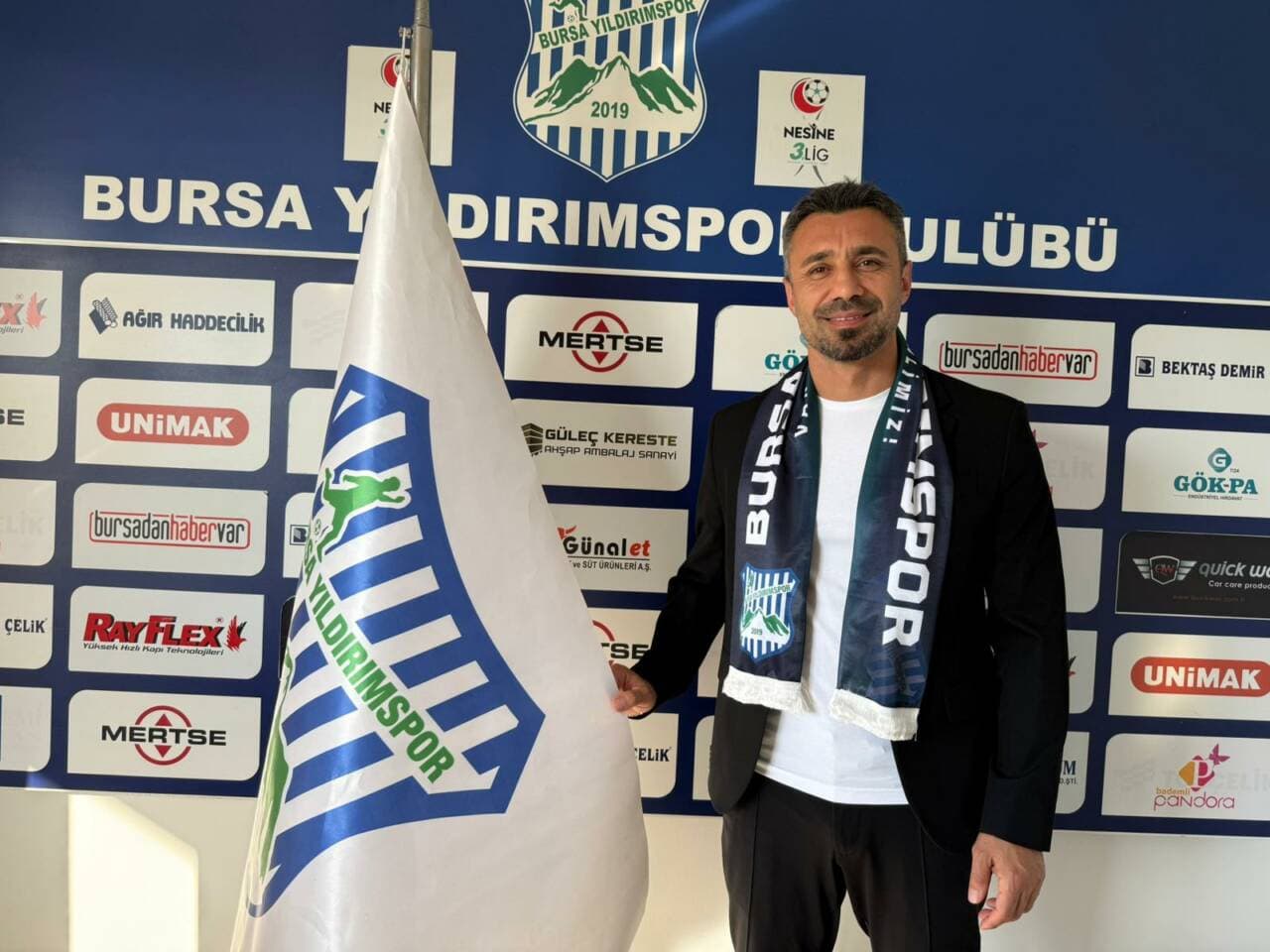 Bursa Yıldırımspor'un Yeni Teknik Direktörü Gürkan Ferhatoğlu Oldu