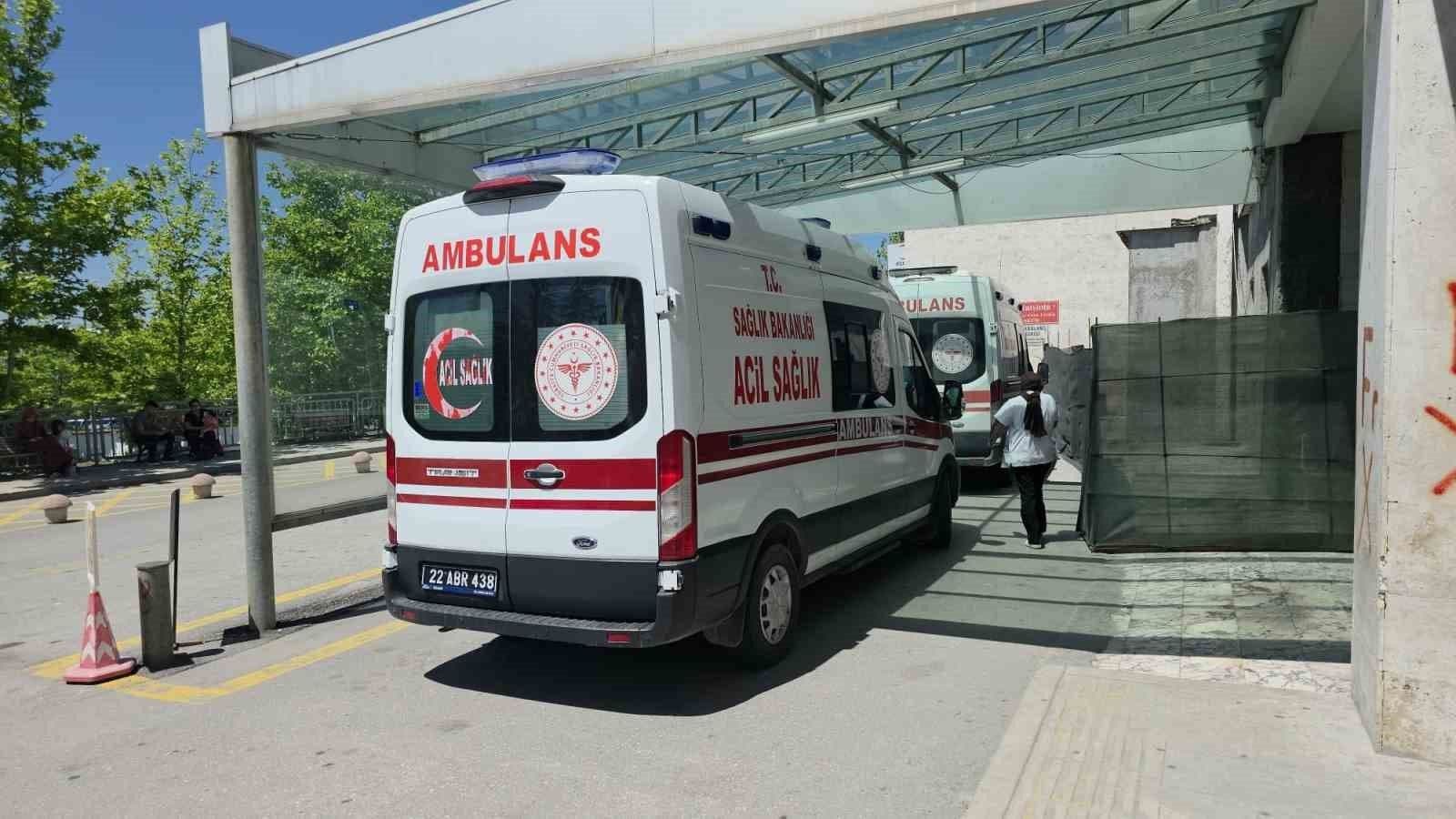 Kırklareli'nde Eski Eş Dehşeti: Anne Hayatını Kaybetti, Kızı Yoğun Bakımda