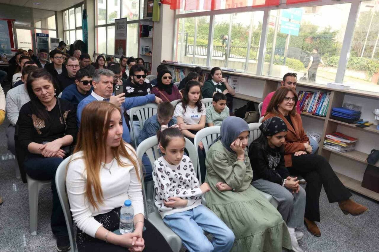 Bursa'da Görme Engelli Sporcular İçin Anlamlı Etkinlik: Canlı Radyo Tiyatrosu