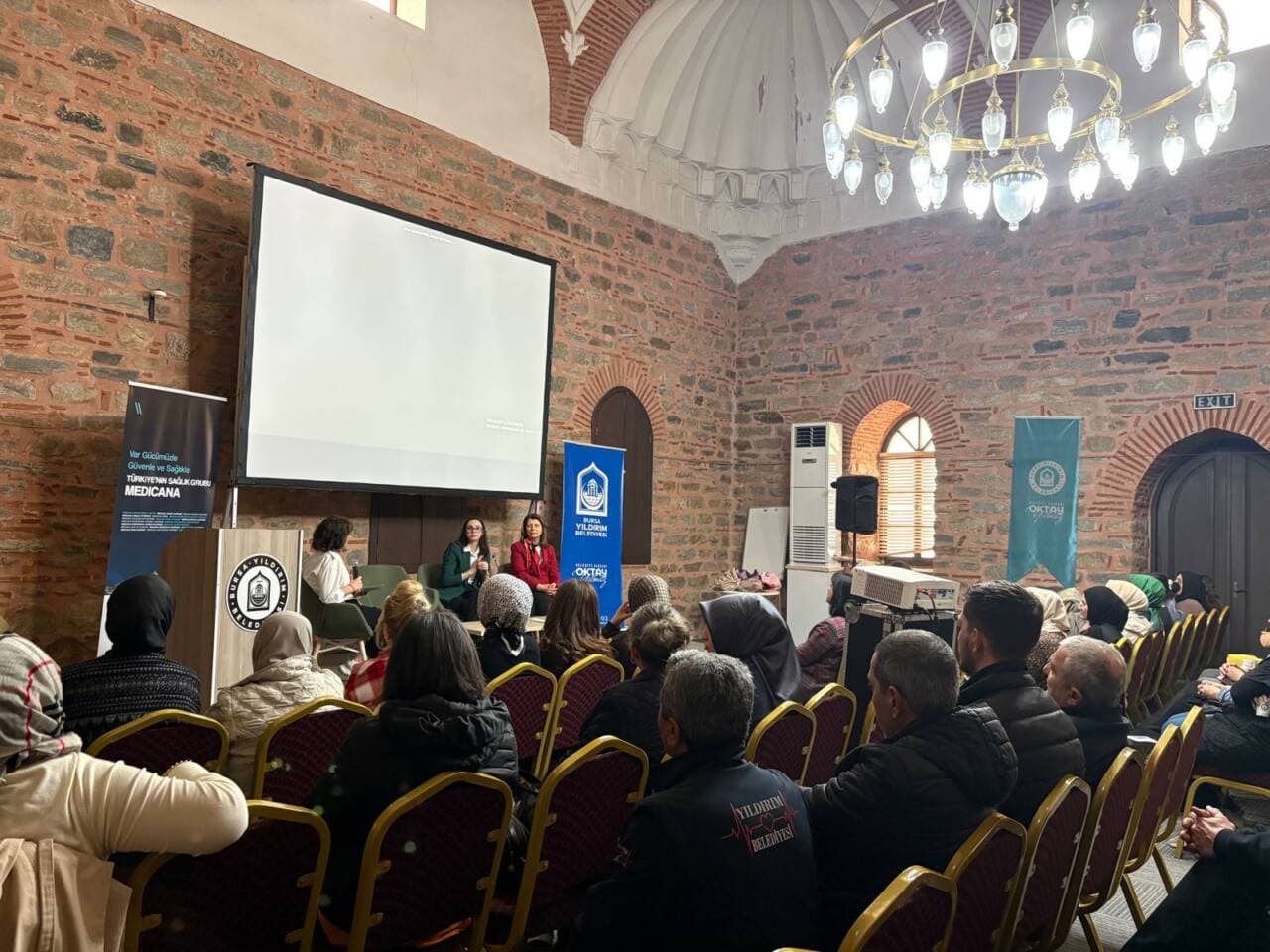 Yıldırım'da Kanserle Mücadele İçin Uzmanlar ve Vatandaşlar Buluştu