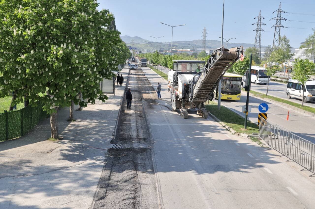 Bursa'da Ulaşımı Rahatlatacak Kritik Yol Yenileme Çalışmaları Başladı