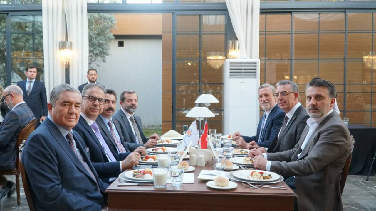 Bursa'da Çevre Mühendisleri Buluştu: Sürdürülebilirlik ve İş Birliği Mesajları
