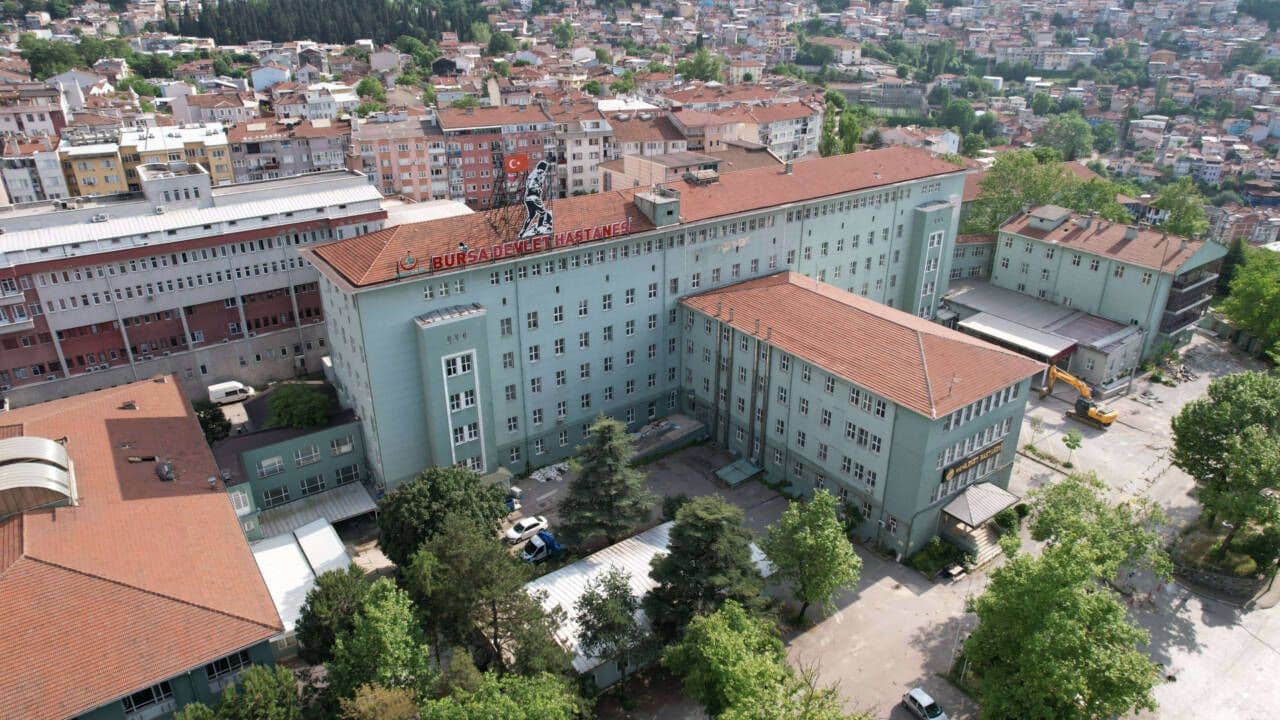 Bursa Memleket Hastanesi'nin Akıbeti: Satış Kararı Geri Çekildi mi, Belirsizlik Sürüyor