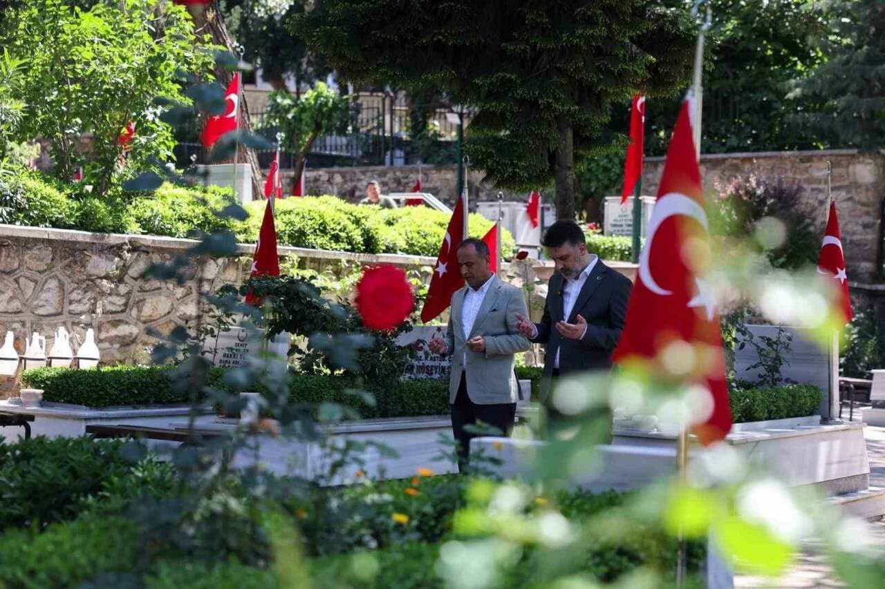 Başkan Vekili Şahin Biba, Bursa'da Bayram Ziyaretleri Gerçekleştirdi