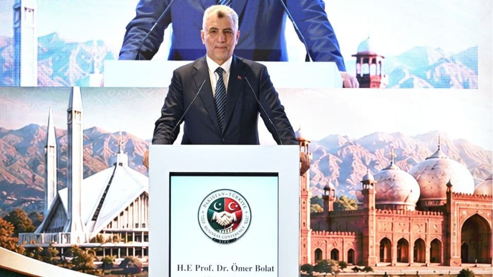 Ticaret Bakanı Bolat Duyurdu: Pakistan'daki Türk Yatırımları 2 Milyar Doları Aştı