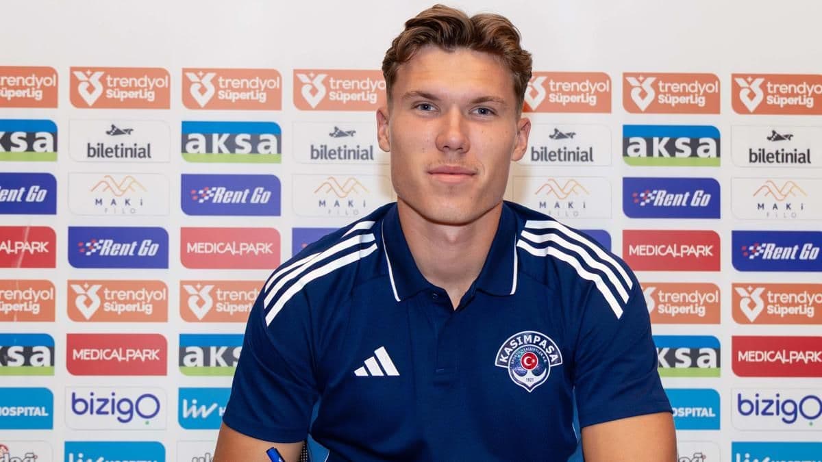 Kasımpaşa, genç forvet Kenan Kurtovic'i kadrosuna kattı