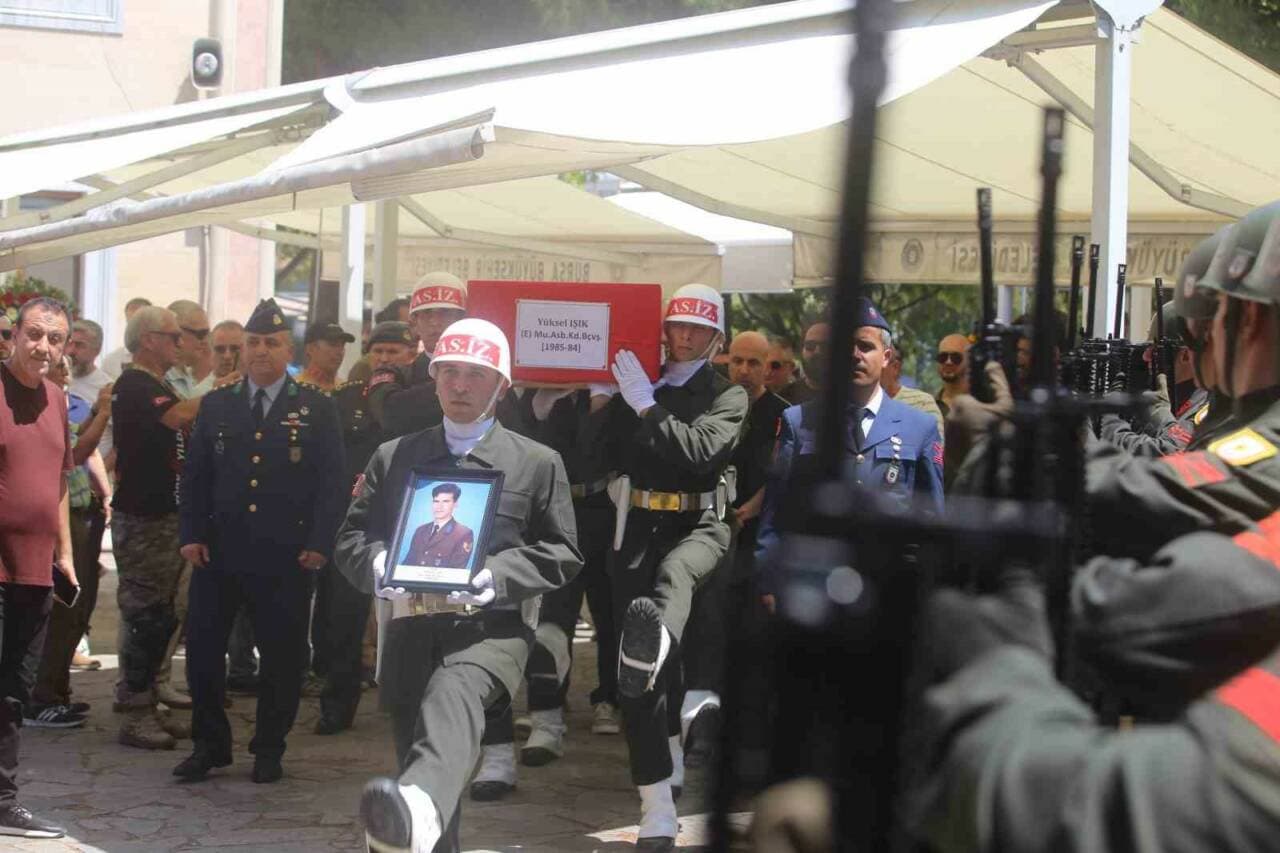Bursalı Dağcı Yüksel Işık'a Memleketinde Askeri Törenle Veda