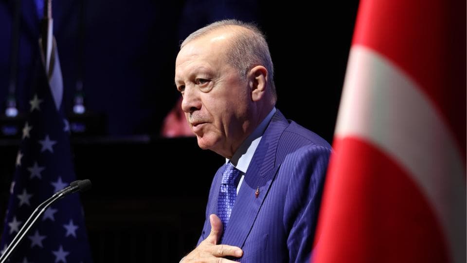Erdoğan'dan Fon Soruşturmaları Hakkında İlk Açıklamalar: 'Piyasaya Risk Yok'