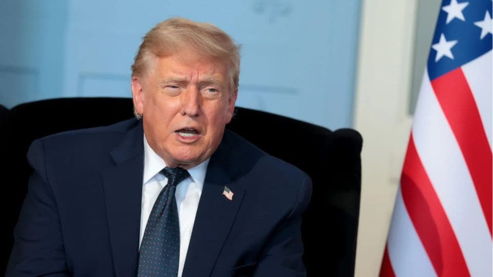 Donald Trump'tan İran'a Suikast Uyarısı: 'Görülmemiş Şekilde Bombalama Talimatı Verdim'
