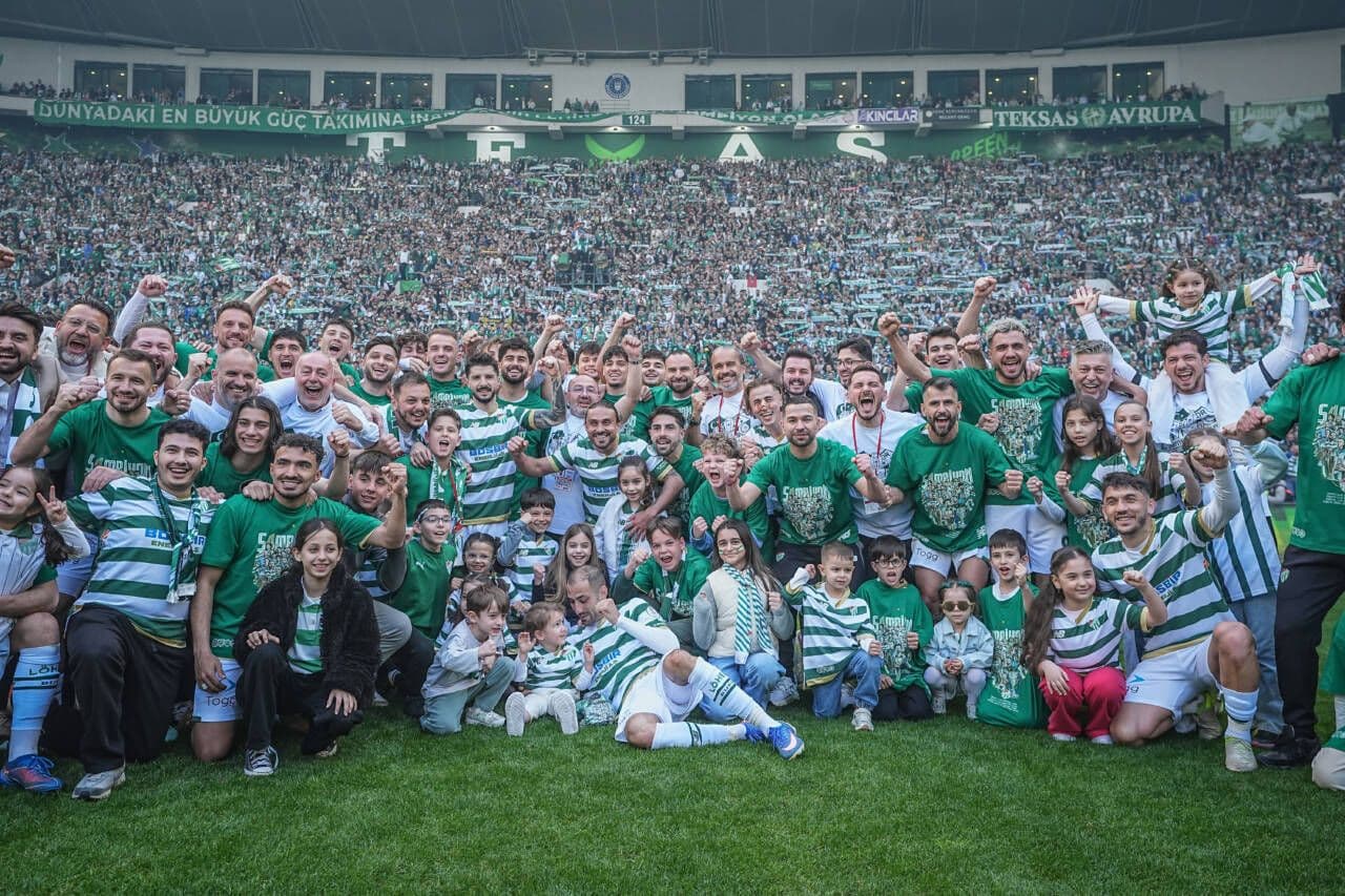 Şampiyon Bursaspor, Ligdeki Son Maçında Aliağa Futbol'a Konuk Oluyor