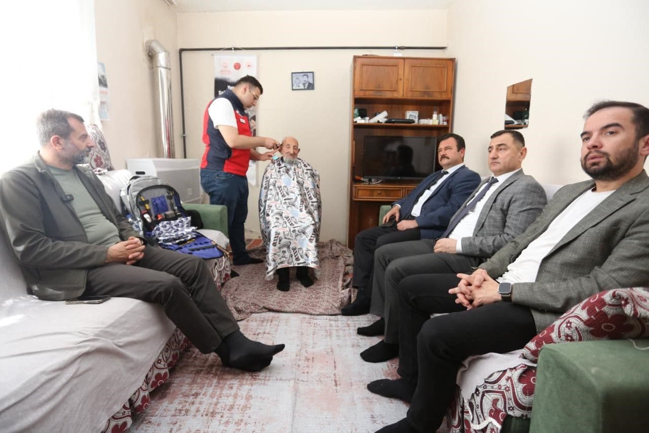 Gürsu Belediyesi'nden Bayramda Kapsamlı Sosyal Destek ve Vefa