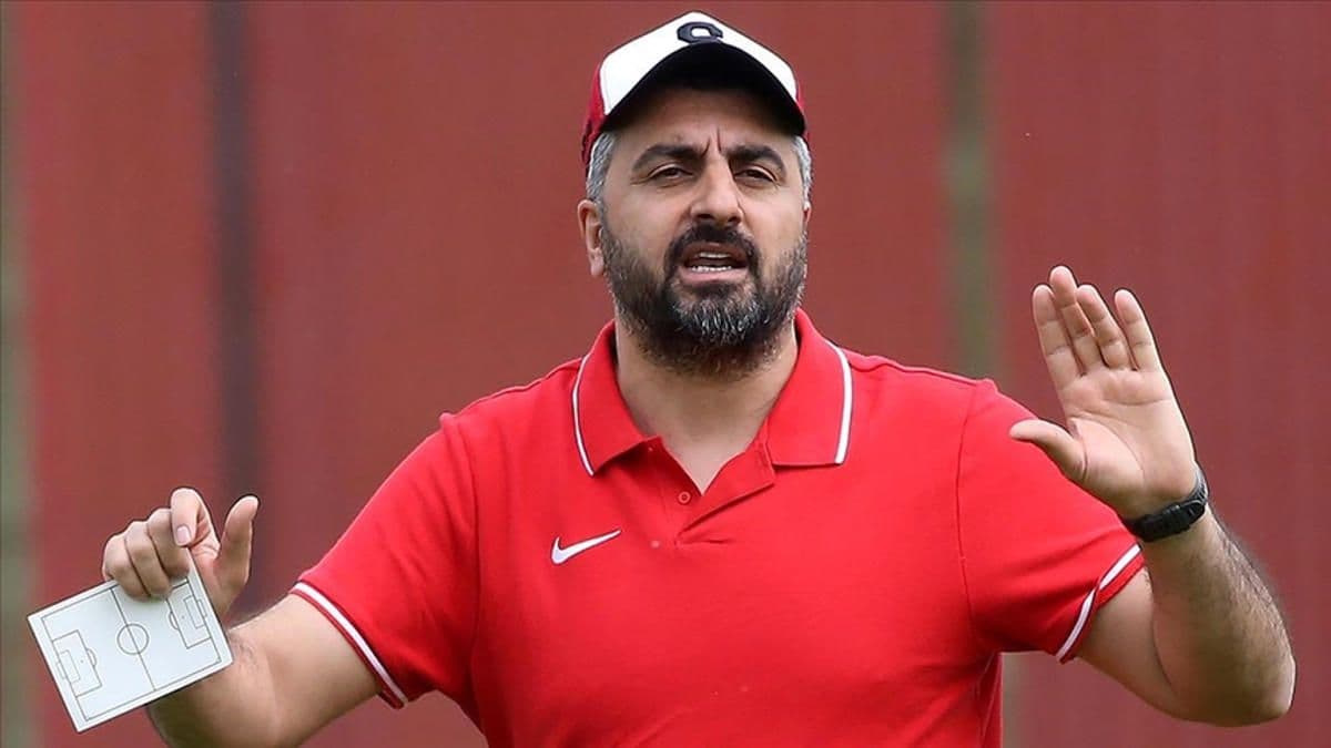 Pendikspor'da Teknik Direktör Sinan Kaloğlu ile Yollar Ayrıldı