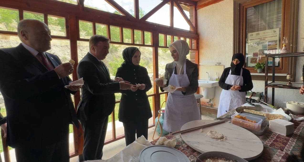 Bakan Göktaş'tan Kadın Kooperatiflerine Destek Ziyareti