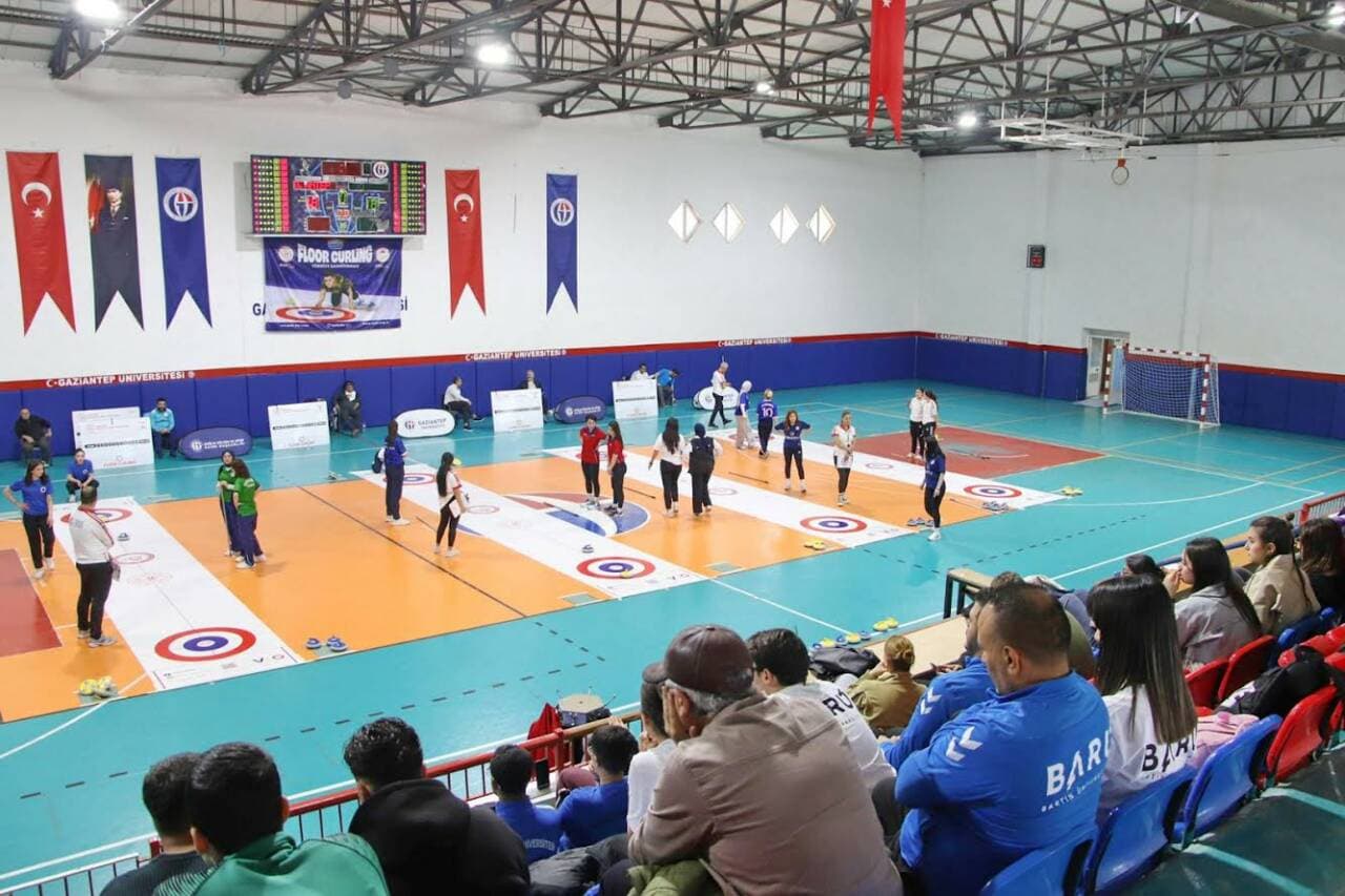 BTÜ Kadın Floor Curling Takımı Türkiye Üçüncüsü Oldu
