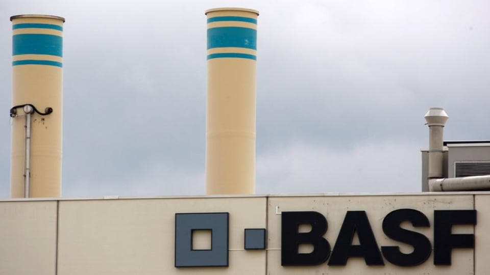 Kimya Devi BASF'tan Rakibi Evonik'e Birleşme Teklifi