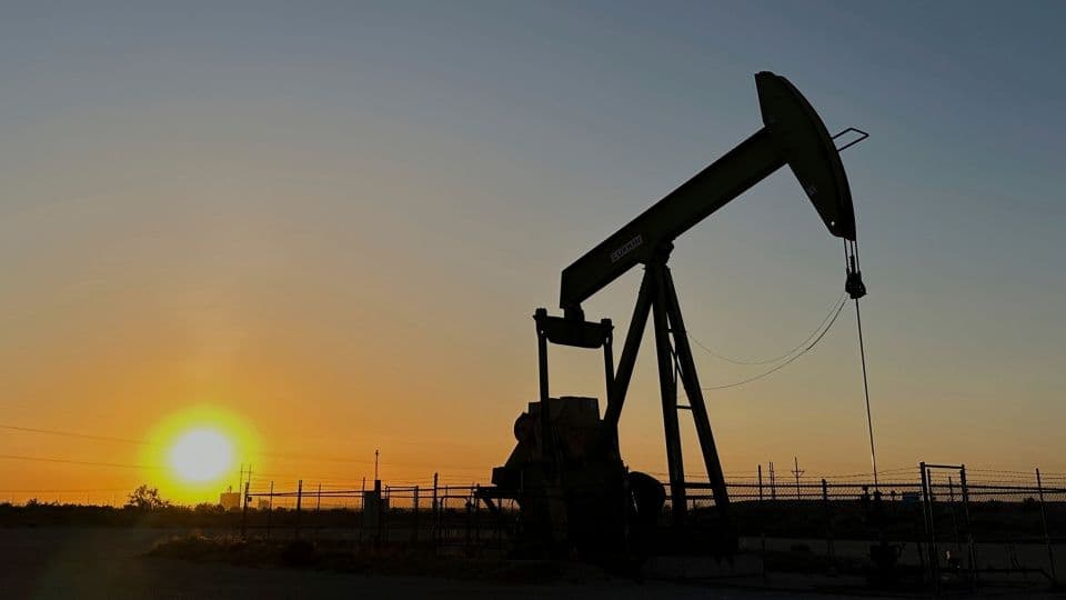 İran ve Tacikistan Petrol Sektöründe Uzun Vadeli İşbirliği Anlaşması İmzaladı