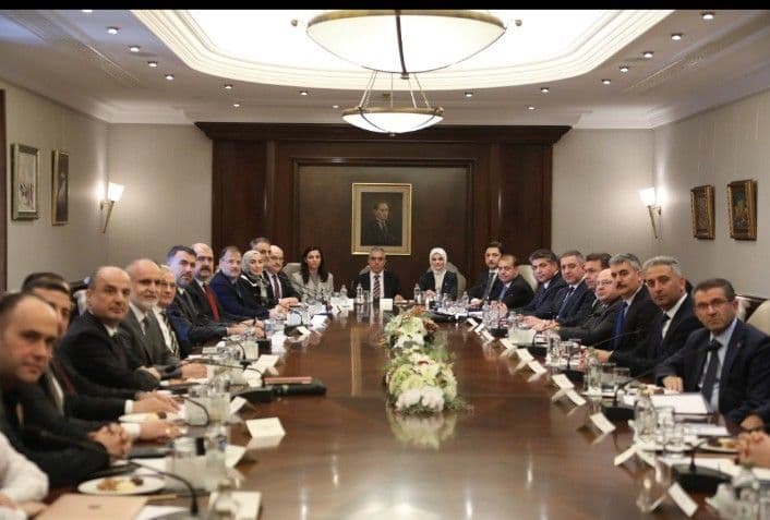 Çocuklar için yeni sosyal medya düzenlemesi geliyor: 15 yaş altı hedefleniyor