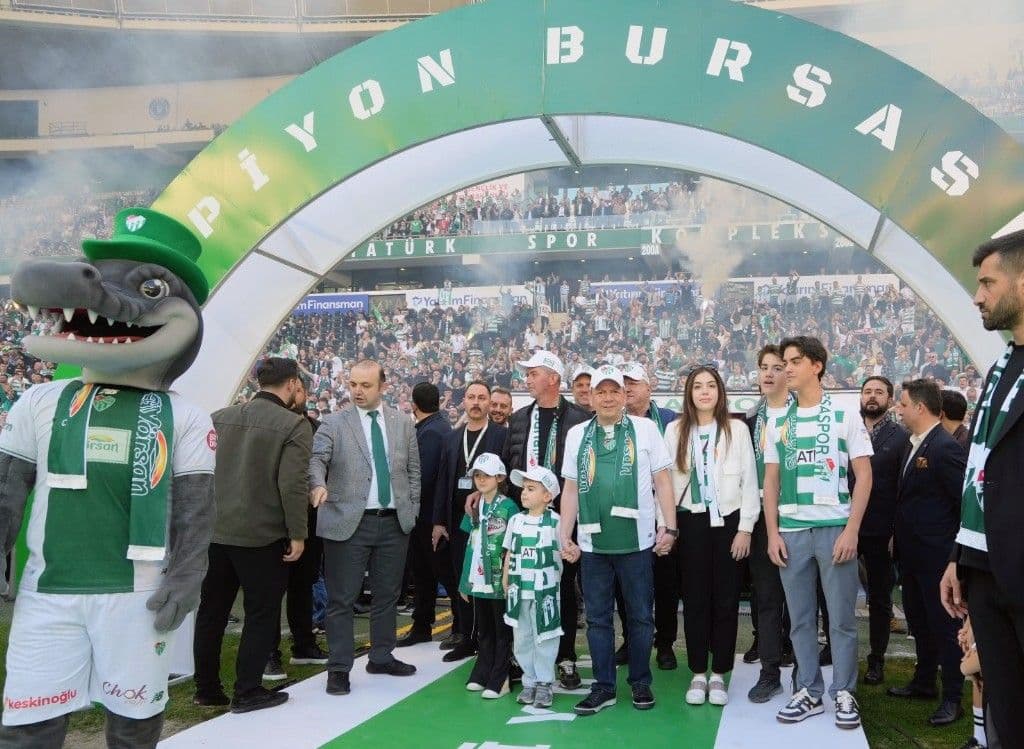 Bursaspor'un Önemli Destekçisi Özer Matlı'dan Şampiyonluk Mesajı