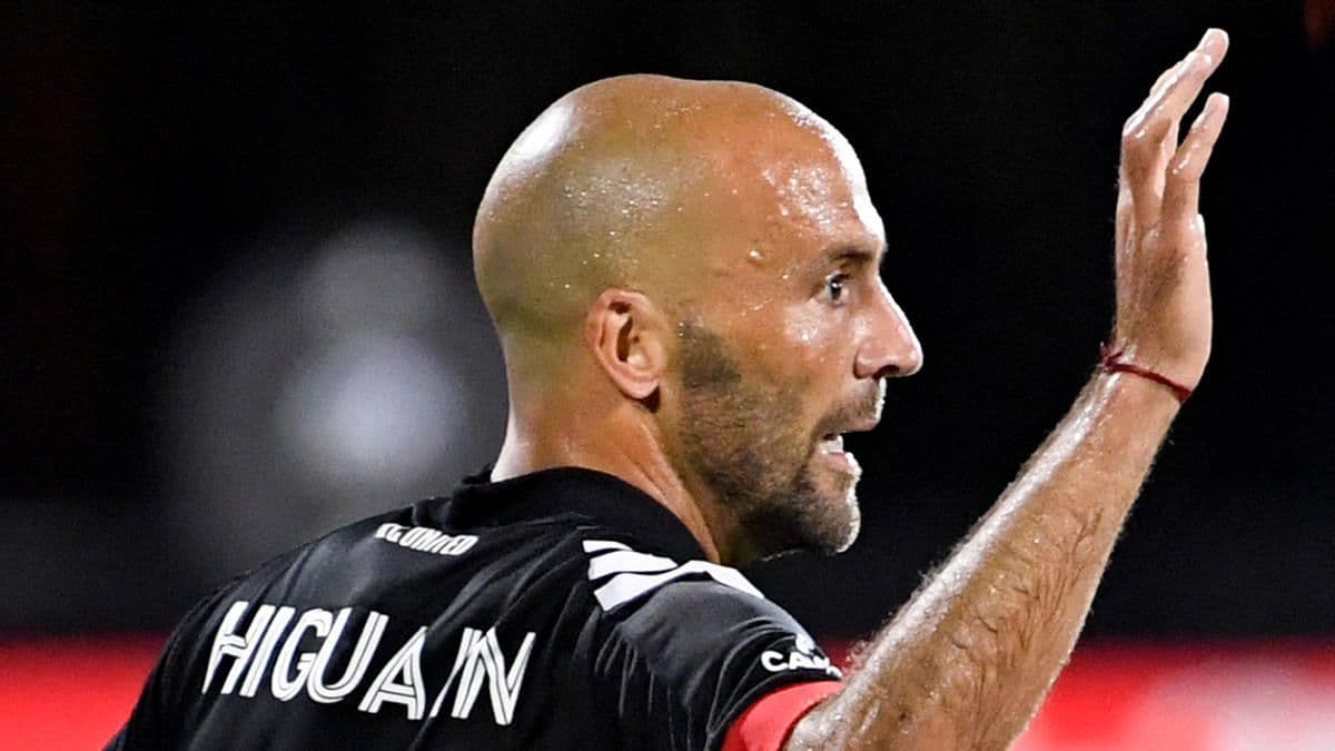 Federico Higuain, Kadın Hakeme Yönelik Sözleri Nedeniyle Görevinden Uzaklaştırıldı