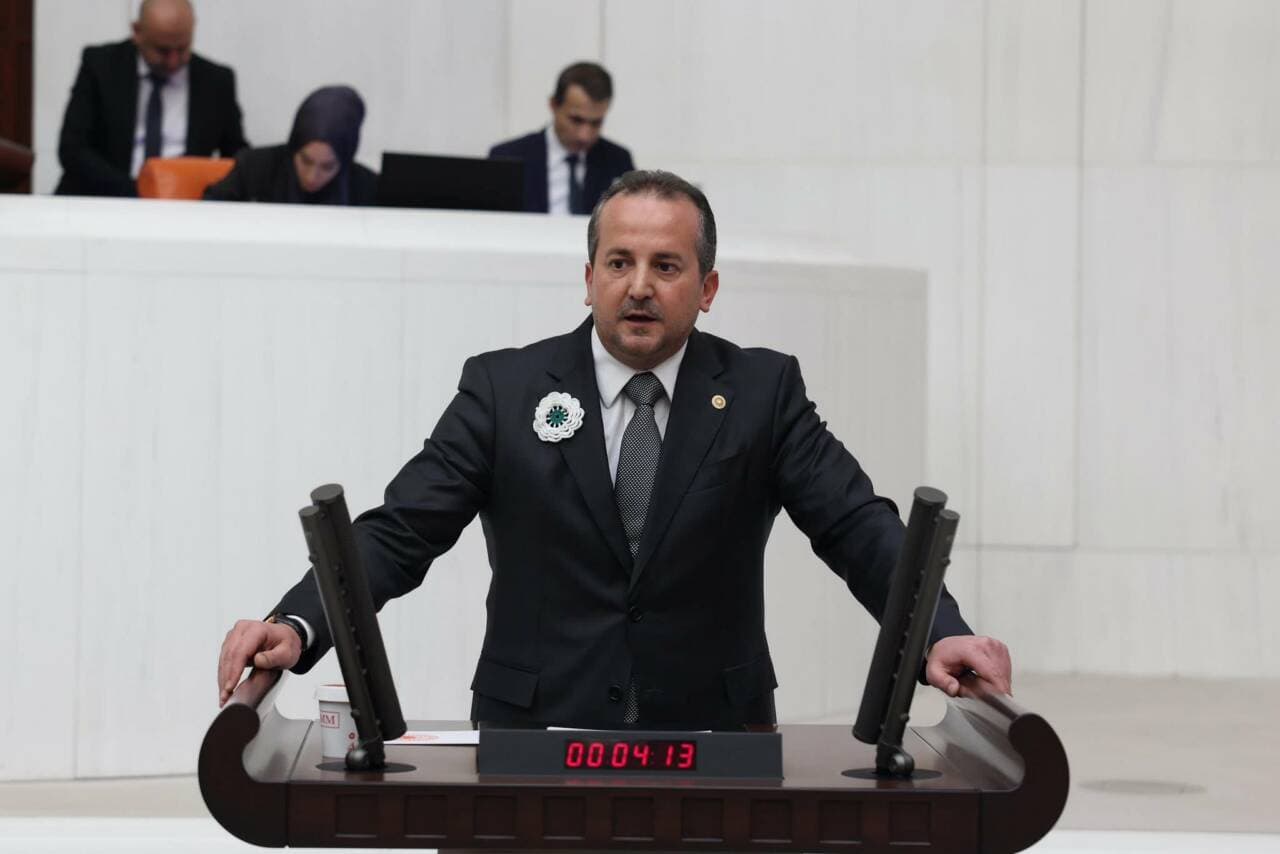 Bursa'daki Milli Maç Bilet Krizine AK Partili Vekil Refik Özen'den Sert Tepki
