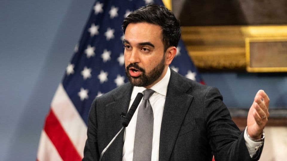 New Yorklu Siyasetçiden Trump'ın Göçmen Politikalarına ve Ekonomik Eşitsizliğe Sert Eleştiri