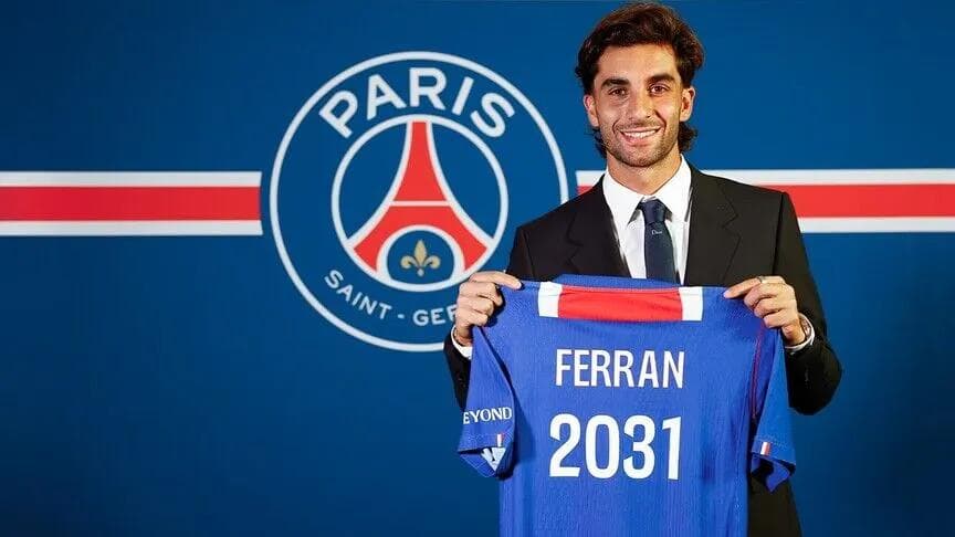 İspanya'ya Dünya Kupası Kazandıran Torres, Paris Saint-Germain'e Transfer Oldu