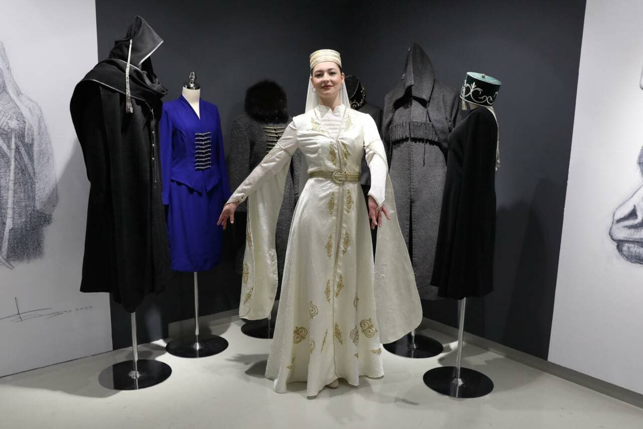 Bursa'da Çerkes Kültürünün Zarafeti: Geleneksel El Sanatları Sergisi Açıldı