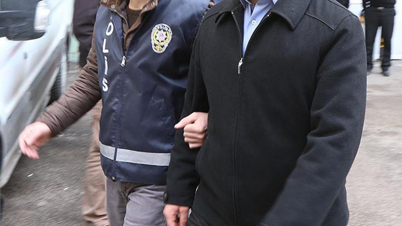 FETÖ'den Aranan Eski Emniyet Müdürü İstanbul'da Yakalandı