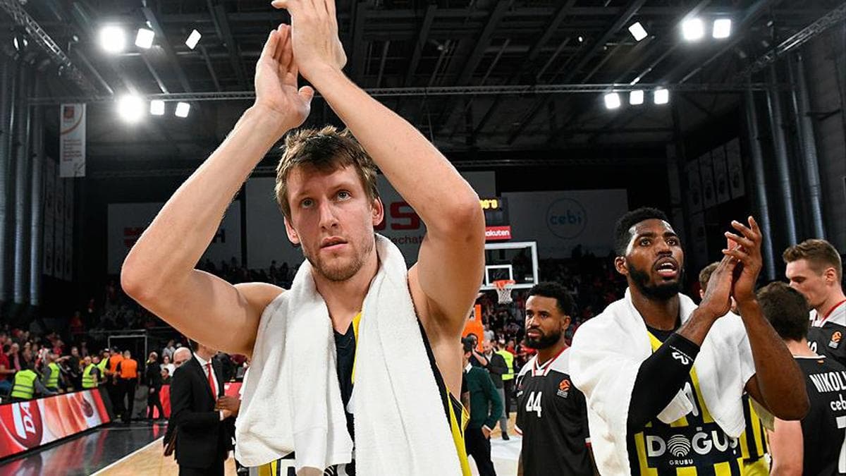 Fenerbahçe'nin Efsanevi Pivotu Jan Vesely Basketbol Kariyerini Noktaladı