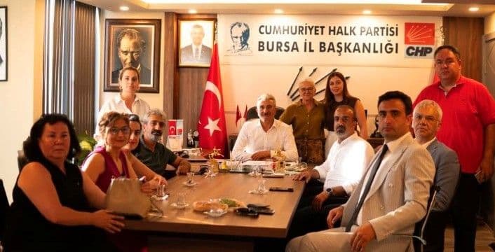 CHP Bursa İl Başkanlığı'nda Görevden Alma ve Yeni Atama Gerilimi
