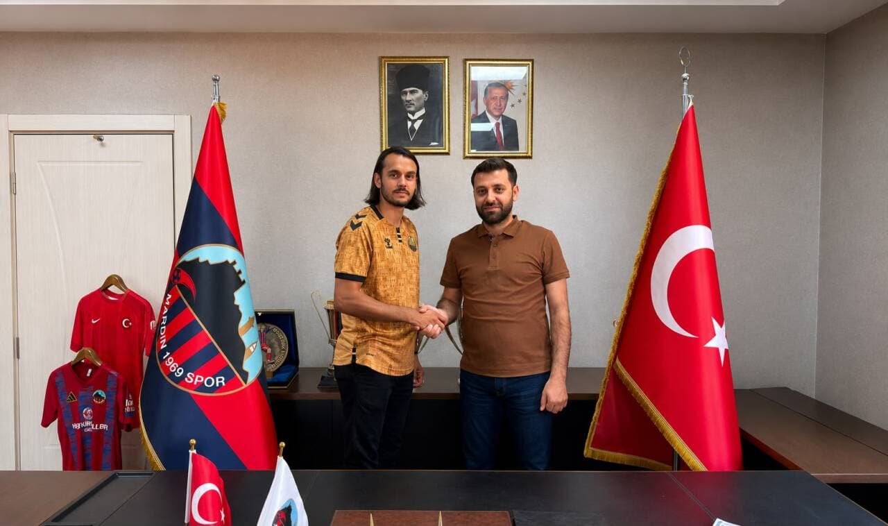 Mardin 1969'a transfer olan kaleci Erce Kardeşler imza töreninde