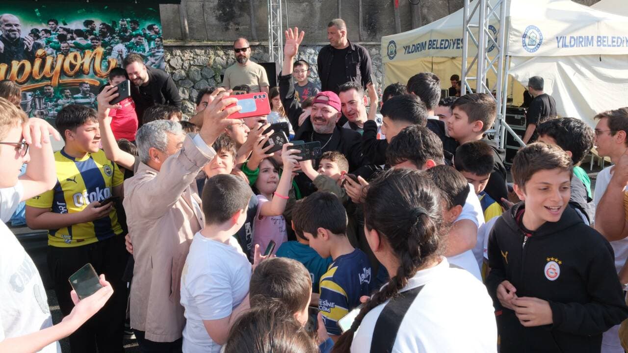 Yıldırım'da 2. Gençlik ve Teknoloji Festivali Sona Erdi: Binlerce Genç Bilimle Buluştu