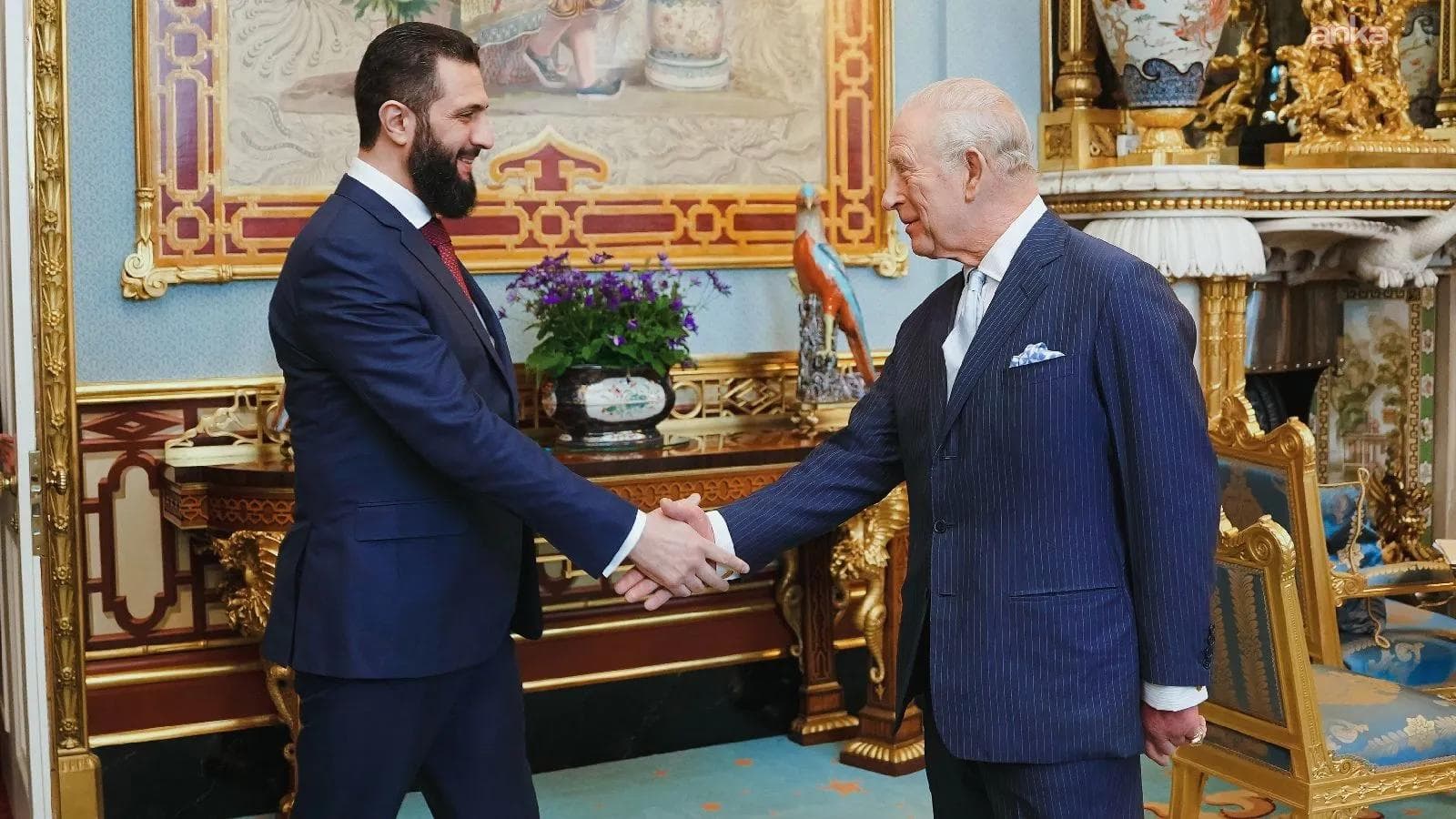 Suriye lideri Ahmed eş-Şara, Kral III. Charles ile görüştü