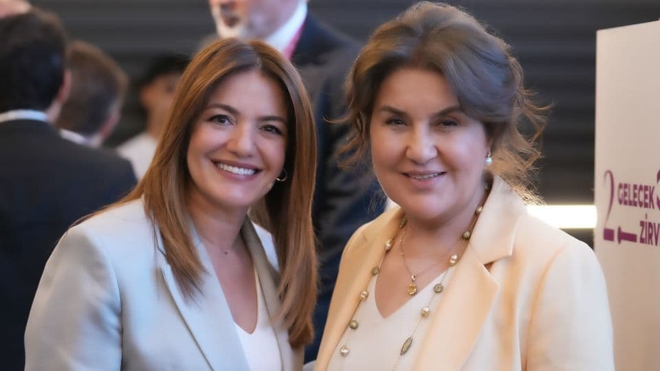 Gelecek Zirvesi'nde Girişimcilik ve Yapay Zeka Vurgusu: Türkiye'nin Ekonomik Dönüşümü Tartışıldı