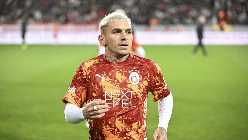 Galatasaraylı Futbolcu Lucas Torreira Bursa'da Saldırıya Uğradı: Şüpheli Gözaltında