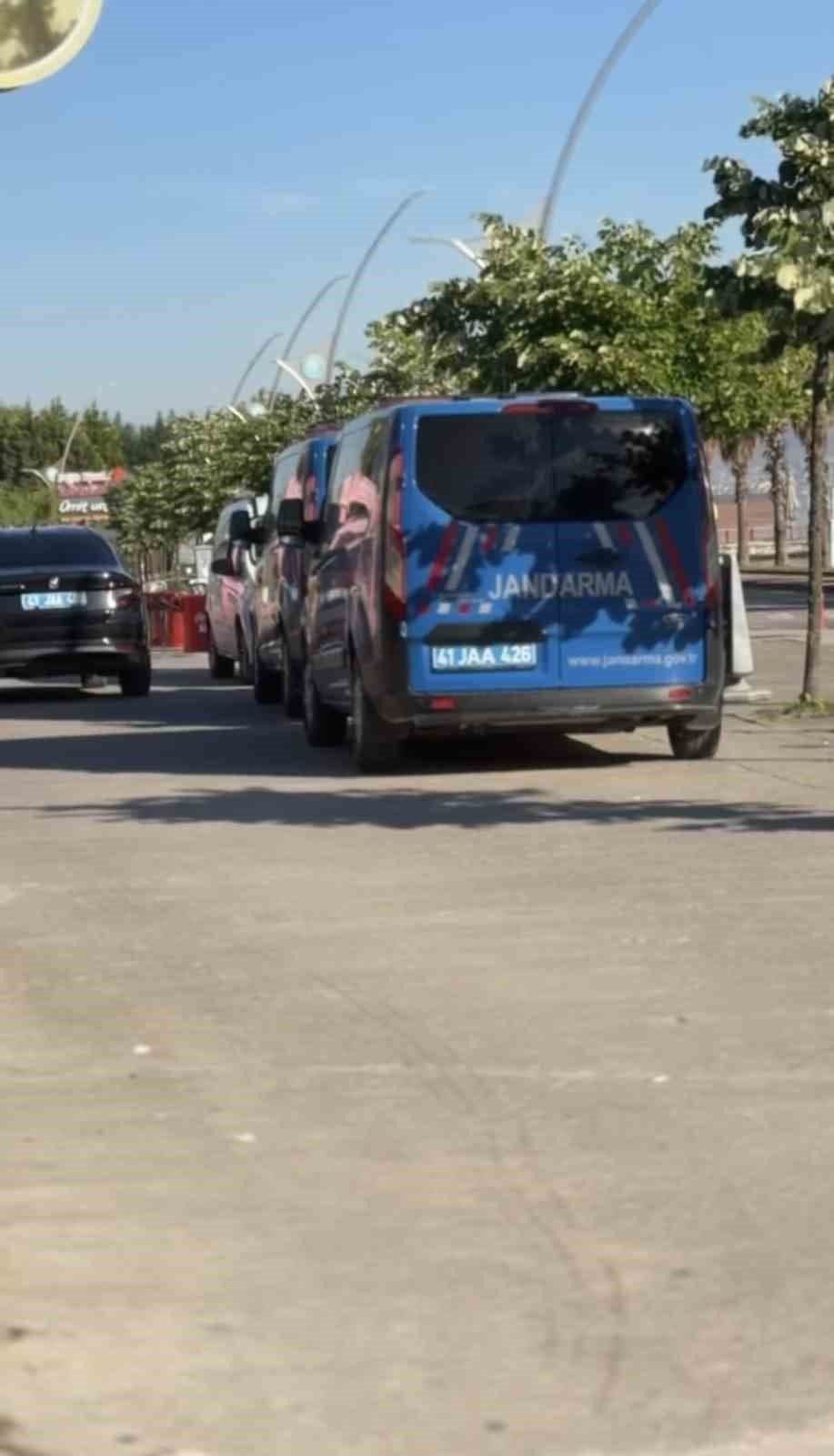 Kocaeli'de Rüşvet ve Tefecilik Operasyonu: 18 Şüpheli Gözaltına Alındı