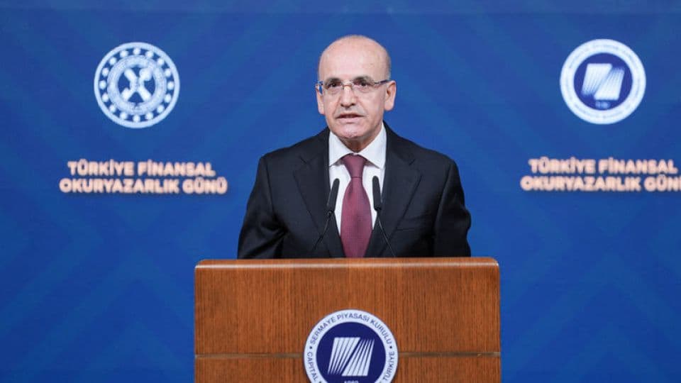 Bakan Şimşek'ten Türkiye Ekonomisinin İlk Çeyrek Büyüme Değerlendirmesi