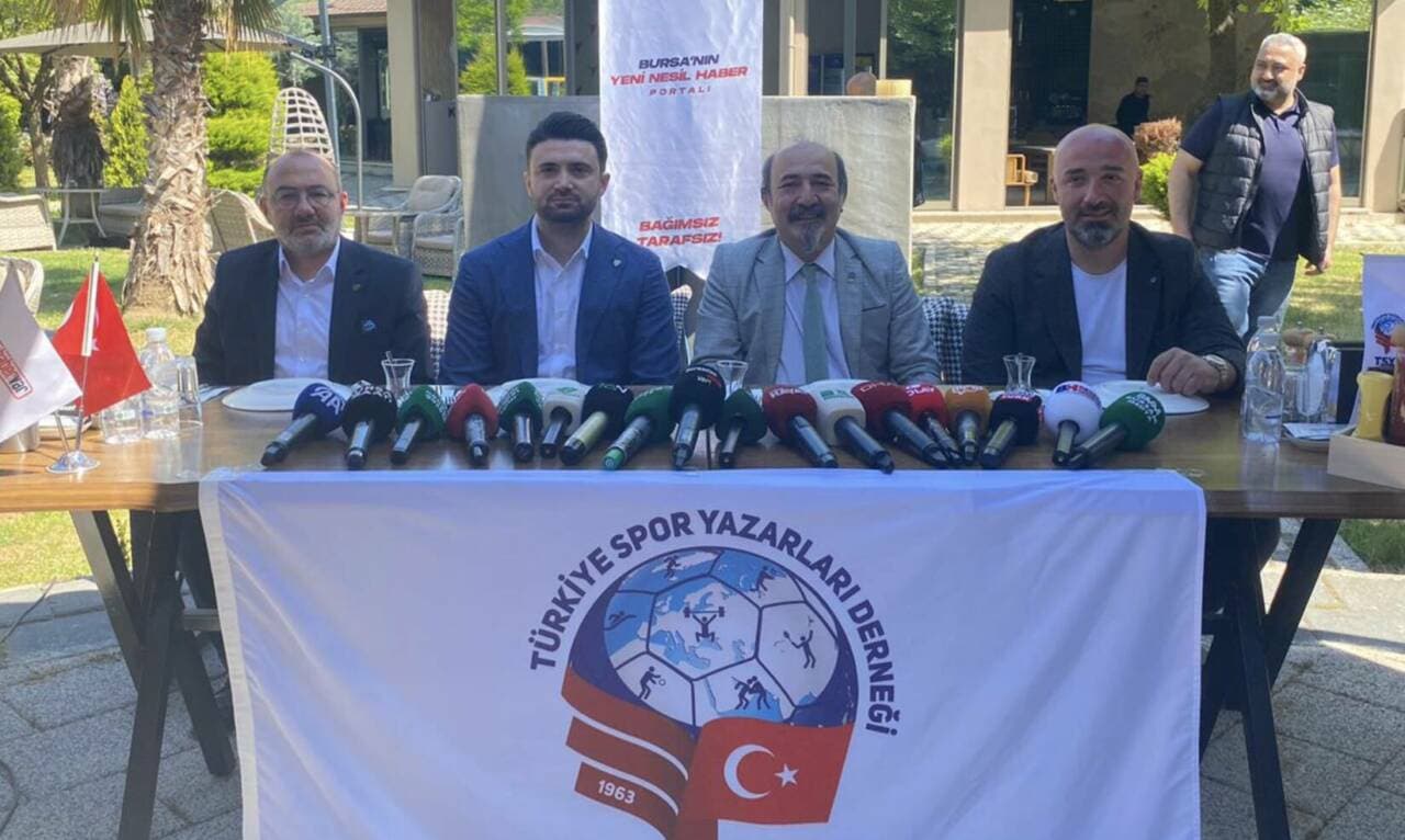 Bursaspor Başkanı Enes Çelik yeni sezon planını açıkladı: Bir transfer bitti, bütçe 12 milyon Euro