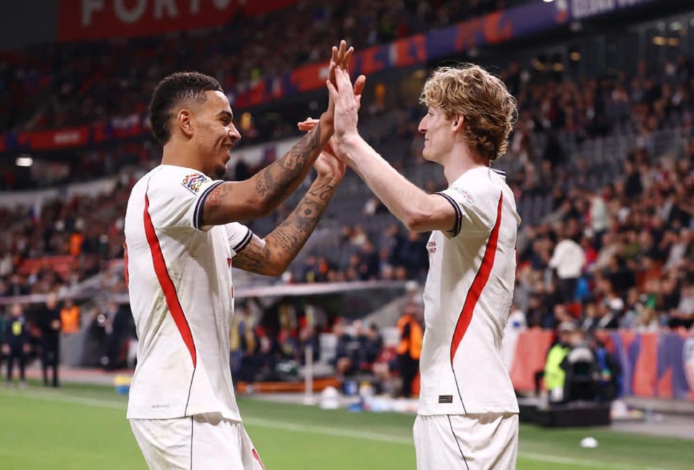 UEFA Uluslar Ligi maçında İngiliz futbolcuların gol sevinci.