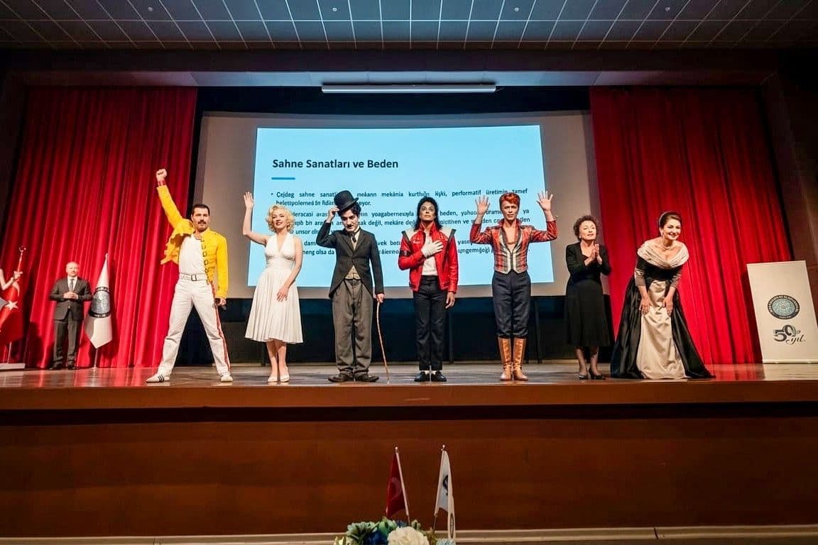 Uludağ Üniversitesi'nde Sanatın Geleceği Masaya Yatırıldı