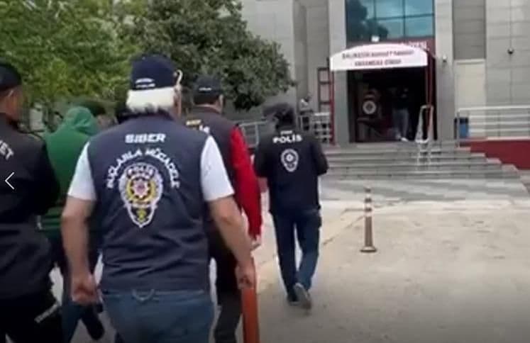 Balıkesir'de 7.3 Milyonluk Sosyal Medya Dolandırıcılığı: 6 Şüpheli Tutuklandı
