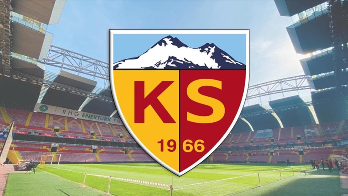 Kayserispor 60. Yılını Kutladı ve Yeni Sezon Formalarını Tanıttı