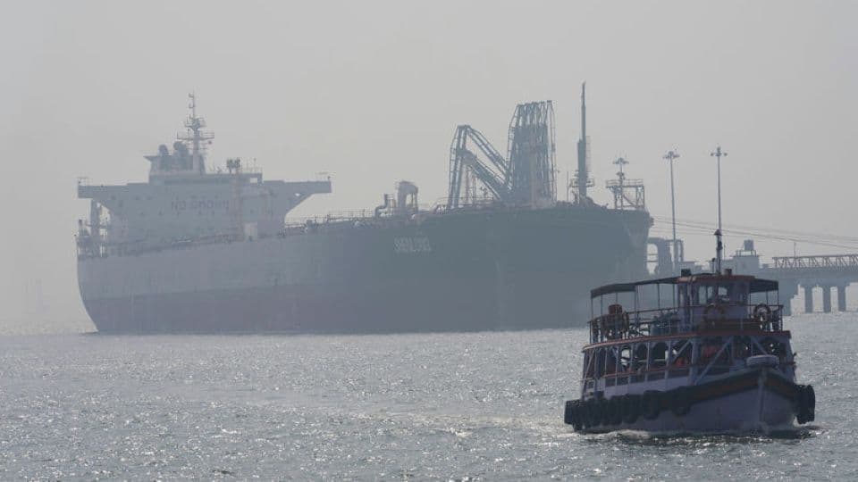 Hürmüz Boğazı'nın Açılmasının Ardından Suudi Petrolü Yeniden ABD Yolunda