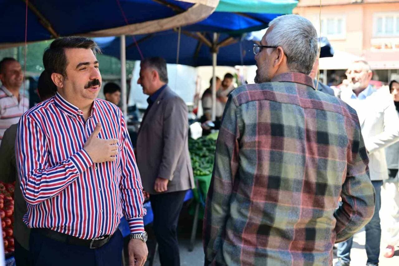 Yıldırım Belediye Başkanı Yılmaz, Esnaf ve Vatandaşla Bayramlaştı