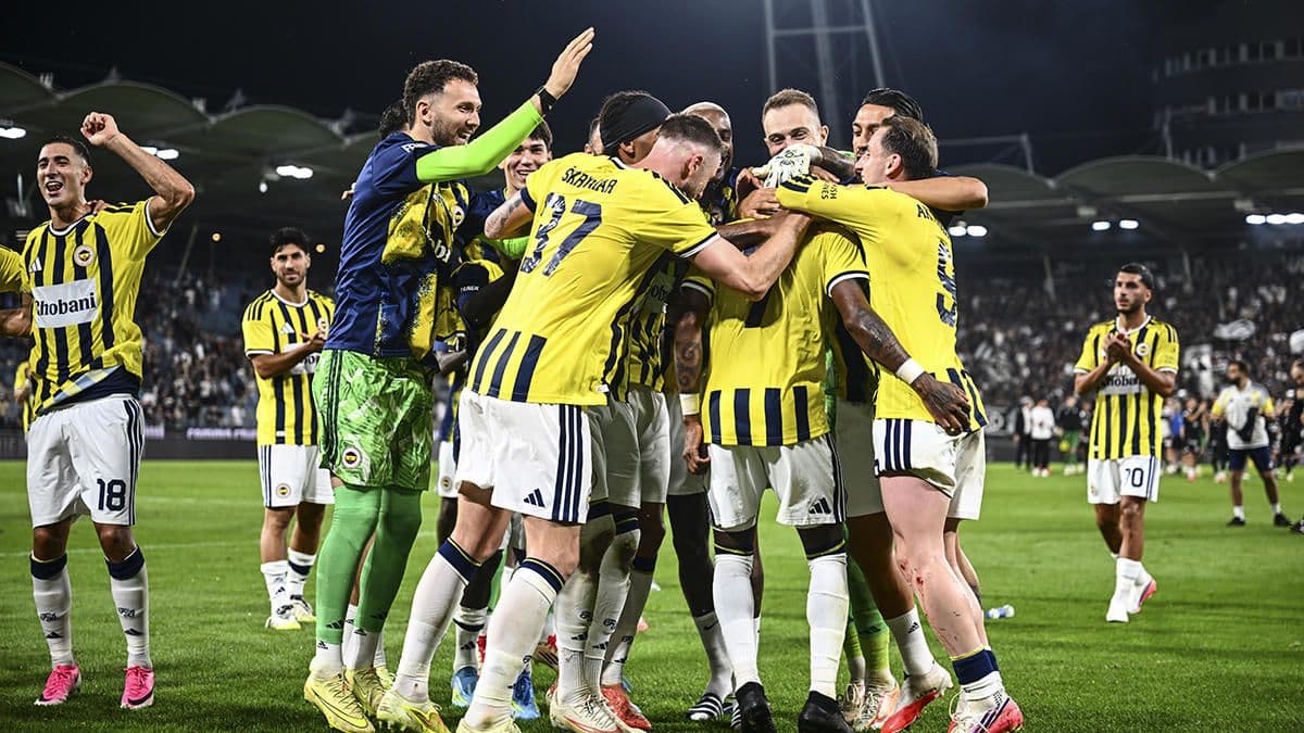 Fenerbahçe'de Musaba ve Cherif Transfer Görüşmeleri İçin Takımdan Ayrıldı