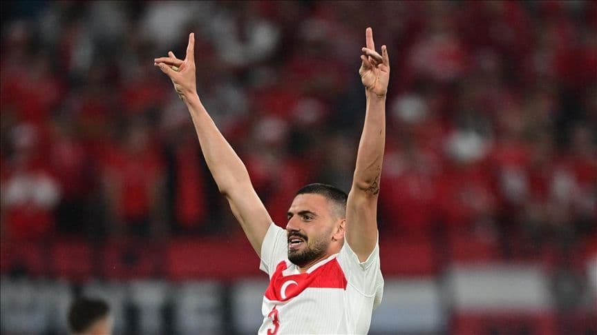 Milli Futbolcu Merih Demiral'dan Bursaspor'a Anlamlı Forma Desteği