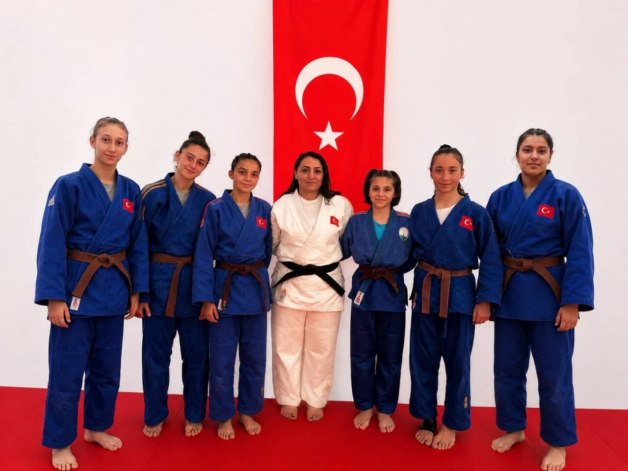 Osmangazi Belediyespor'dan Milli Judocular Avrupa Kupası'nda Türkiye'yi Temsil Edecek
